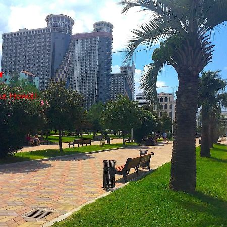 Orbi Sea Towers Apartments Batumi Exterior foto